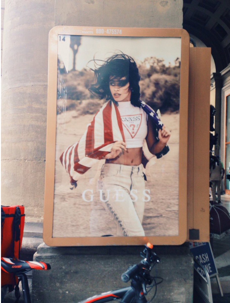 Camila_Cabello's tweet photo. somewhere in the world i am looking at u https://t.co/RINfJvqq4L