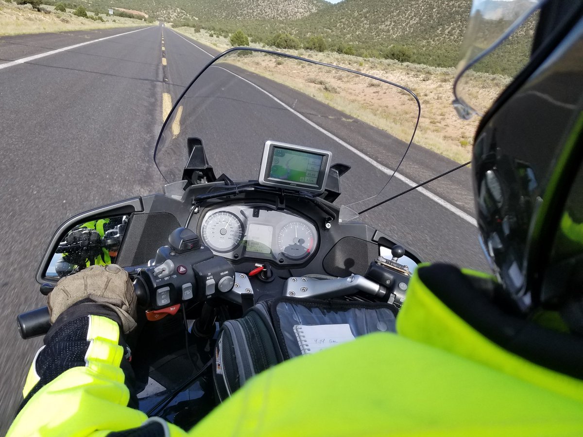 VickieWaybright's tweet photo. Cruising Speed. Grand Canyon today. Corner of Winslow Arizona tomorrow. 
#SixthGear #JustRide #LifeIsGood #CrossRoadsOfTheWest https://t.co/iz9urgJyyL