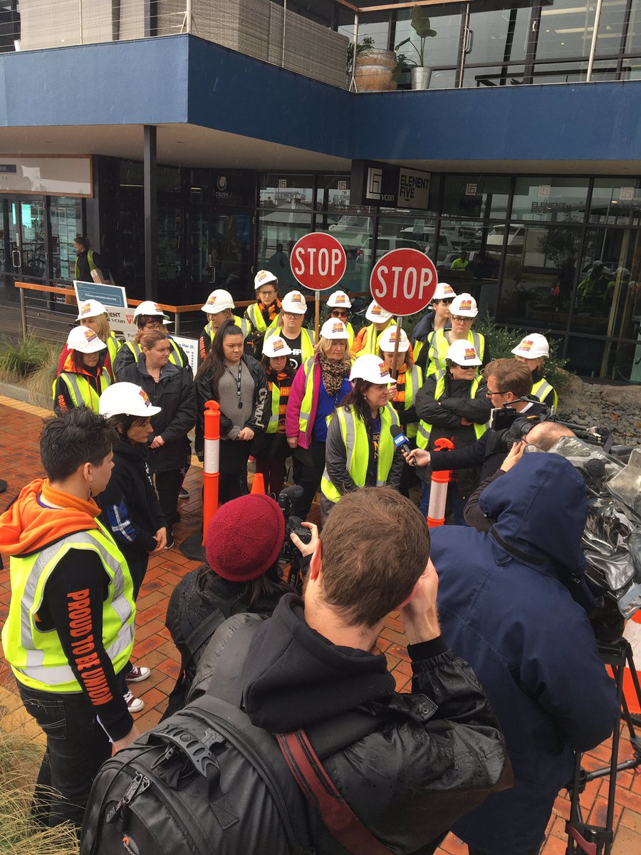 WilStracke's tweet photo. .@VicUnions Gendered Violence Safety Crew out in support of @CFMEU_CG campaign to hold Element5-Vcon to account for GV by a manager #stopGV https://t.co/mpVjzVjXOj