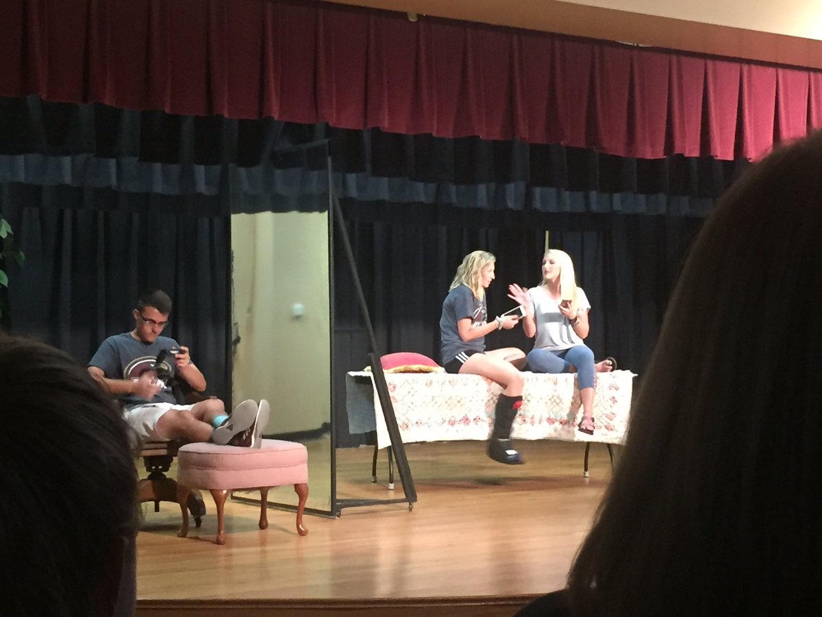 ulmwesley's tweet photo. Hanging out at #ulmprep variety show. Prep Staff killing it! https://t.co/sQ47SMOi9w
