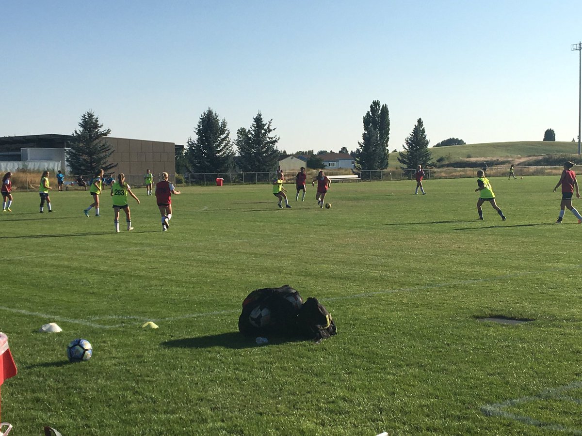 EWAEPDgirls's tweet photo. EWA EPD tryouts a huge success today in Cheney! A great day of sun and soccer #GOEWA https://t.co/vxZOepyZBu