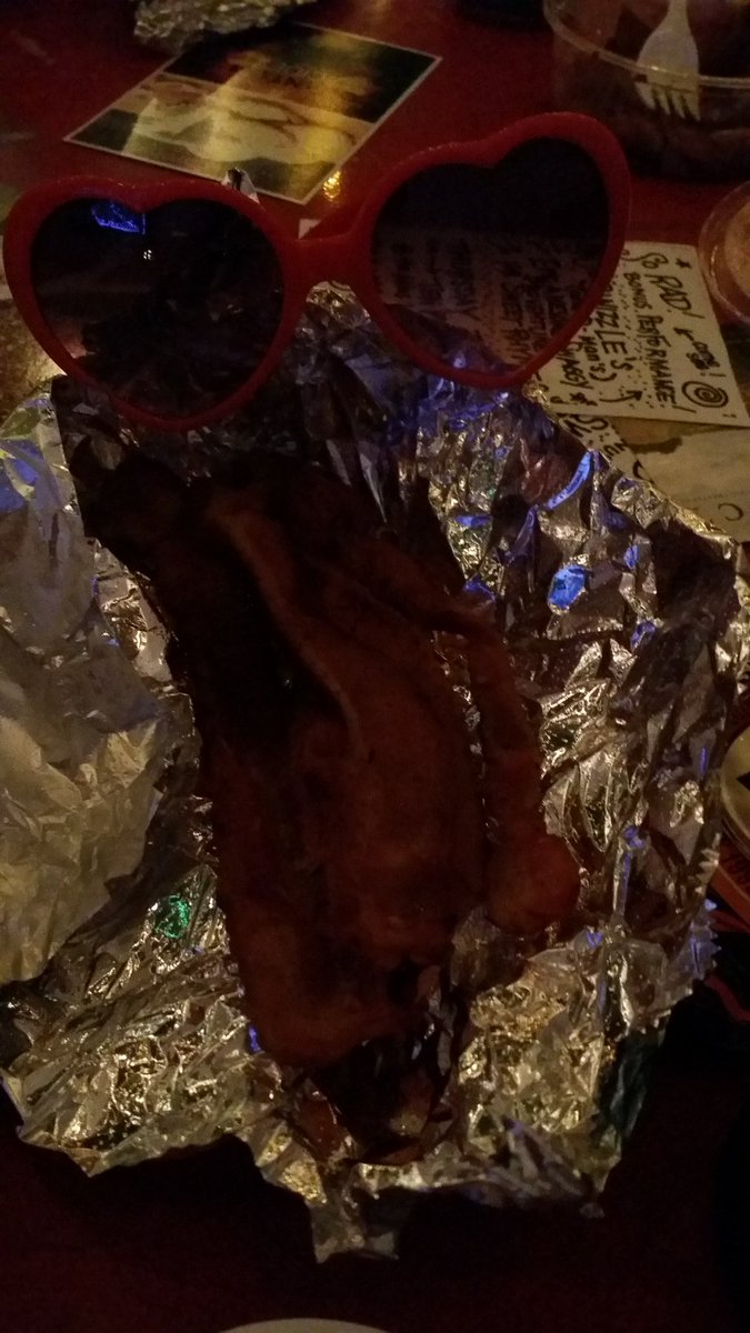 EclecMayhemProd's tweet photo. HERE'S YOUR GODDAMN BACON MARI. #tiresiastits #capfringe17 https://t.co/hYfg9USAOA