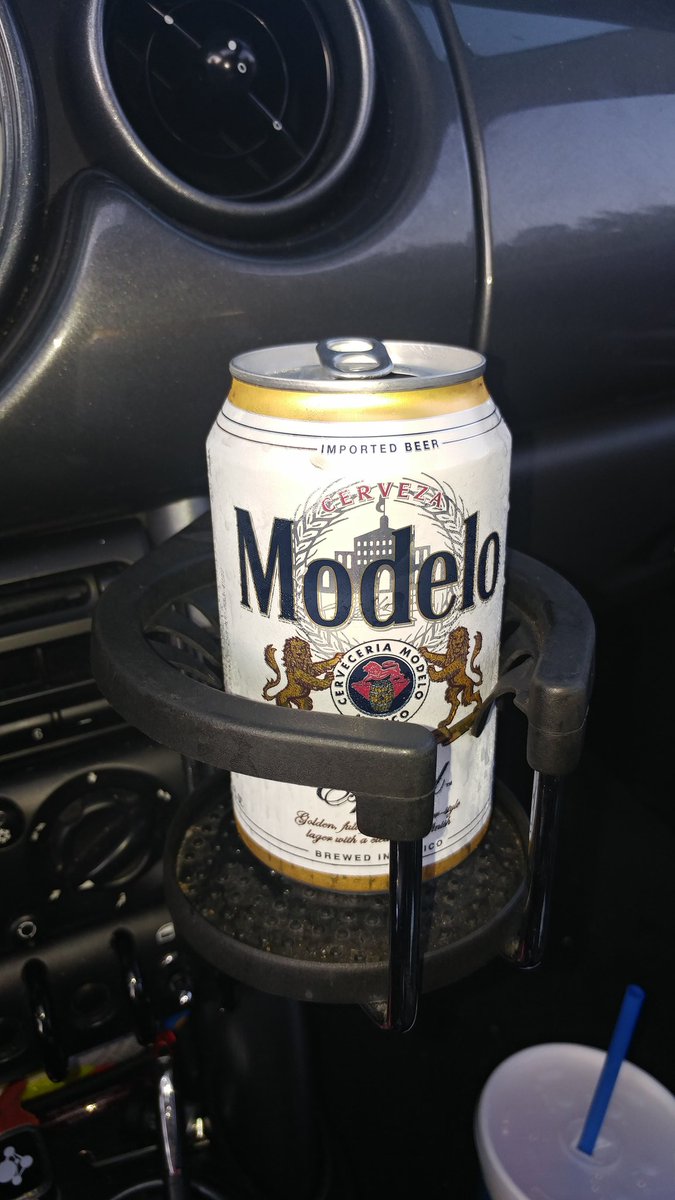 orangesuitblake's tweet photo. The beer of soccer dads https://t.co/M0hWBrg6mk