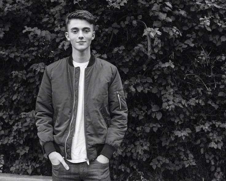 philconcerts's tweet photo. .@greysonchance comes out as gay in an emotional Instagram post. https://t.co/P3bgDnz8kT