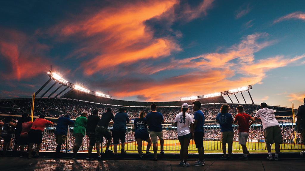 MLB's tweet photo. You’ve outdone yourself, #BaseballSky. https://t.co/XHMtST9849