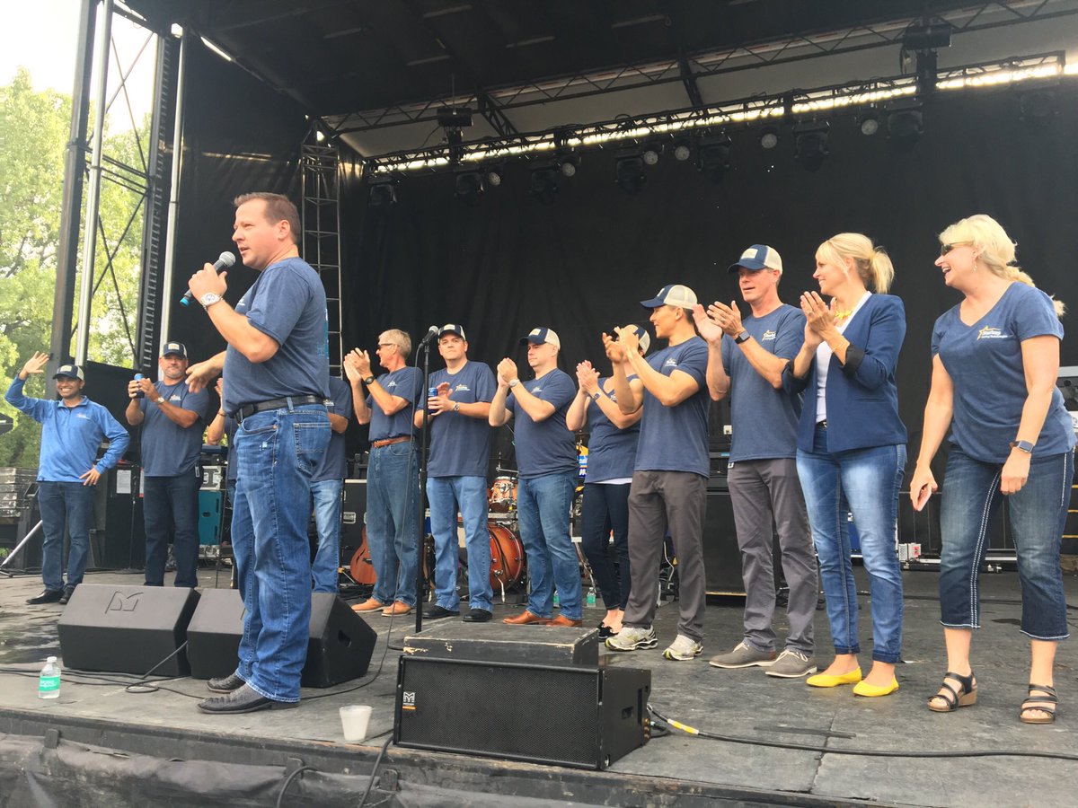 BrandonSawalich's tweet photo. An impactful team of talented individuals who define culture contributors @starkeyhearing. #Starkey50 https://t.co/HZo5nbgO4c