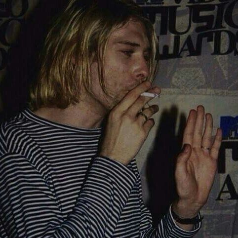 Yousstranger's tweet image. 