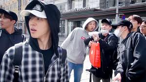 KoreanDrams's tweet photo. Click link below to watch BTS Bon Voyage Season 2 Ep 1 Full EngSub
#BTSBONVOYAGESEASON2 #BTSBONVOYAGE2 #BTSBONVOYAGE
https://t.co/BPRuVG89Xq https://t.co/D41KaWCJ94