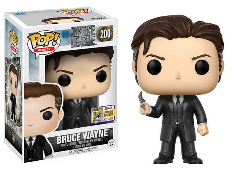 TheBatstan's tweet photo. I better get up tomorrow if I'm going to snag these two at EB Games and Toys R Us before they're all gone. https://t.co/6xIcOS4QBP