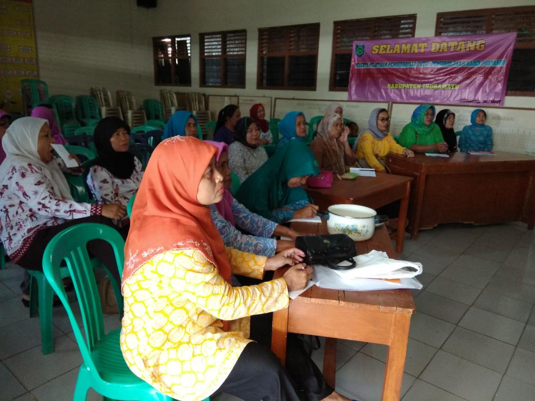 enis2018's tweet photo. pelatihan Tata Boga, Desa Jatibarang Indramayu, Jabar
#DanaDesa 2017 
@EkoSandjojo 
@taufikmadjid71 
@tppindonesia 
@KemenDesa 
@DirjenPPMD https://t.co/Ih4XTOEK4j