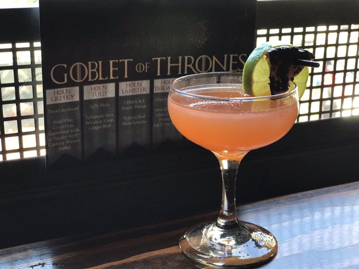 QuadAleHouse's tweet photo. Daenerys' Dragon @emiliaclarke mezcal cocktail w/ chard pineapple and fire bitters, @GameOfThrones  @Comic_Con #SDCC2017 @SD_Comic_Con https://t.co/weDAM5kMum