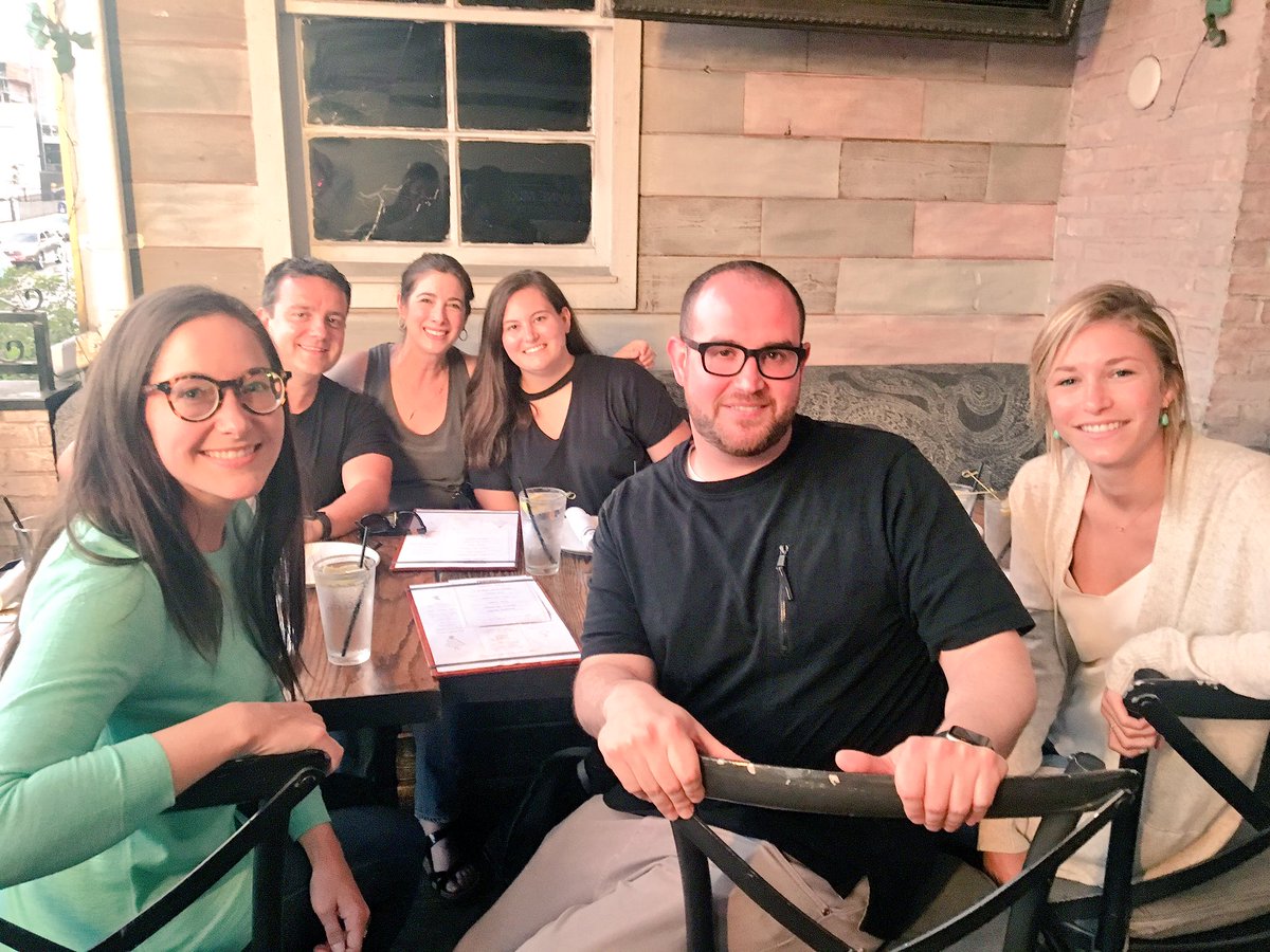 Larakate's tweet photo. My dinner squad is better than yours. #TweepsForLife https://t.co/2ptzYL69xx