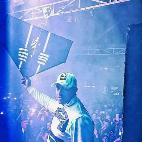 Vuulgo2D's tweet photo. É epoca de pipa o céu ta cheio, 15 anos atrás eu tava ali no meio 🎶👑
#Showzão #ReplayPf @RACIONAlS https://t.co/Ga9teMB2Bw