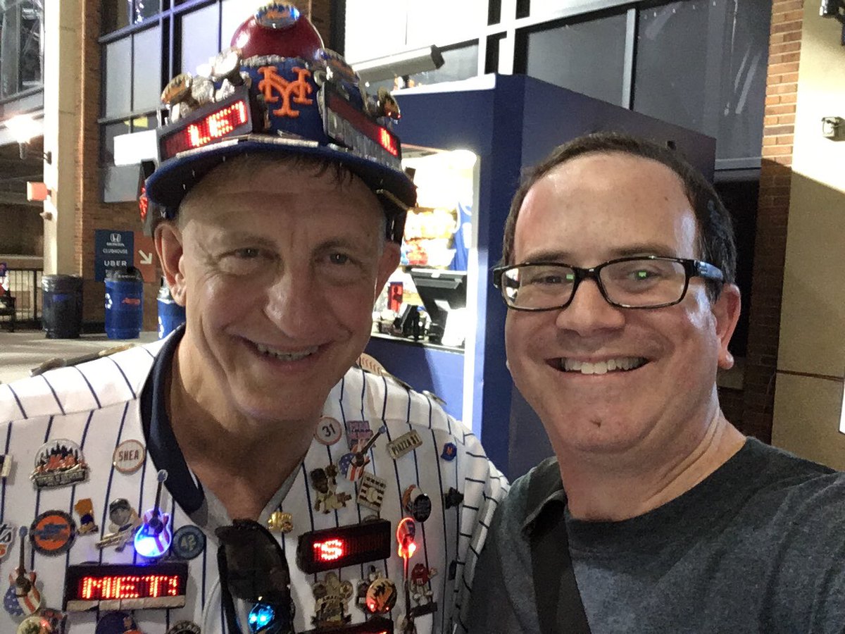Eric11714's tweet image. Ran into #PinMan after tonight's @mets win. He looked good but said still having some pain. Hoping to return to work this Monday. @The7Line