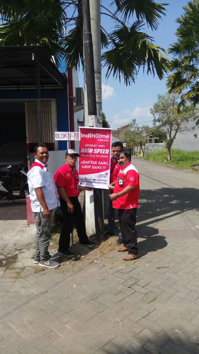 dyahdeyeaha's tweet photo. Daftar Indihome saiki, urip saiki! @parwi66 @_funtastic5_ @CCMTREG5 @IndiHome_5 #ccmkickoff #witelJember https://t.co/ppUOaJ22eX