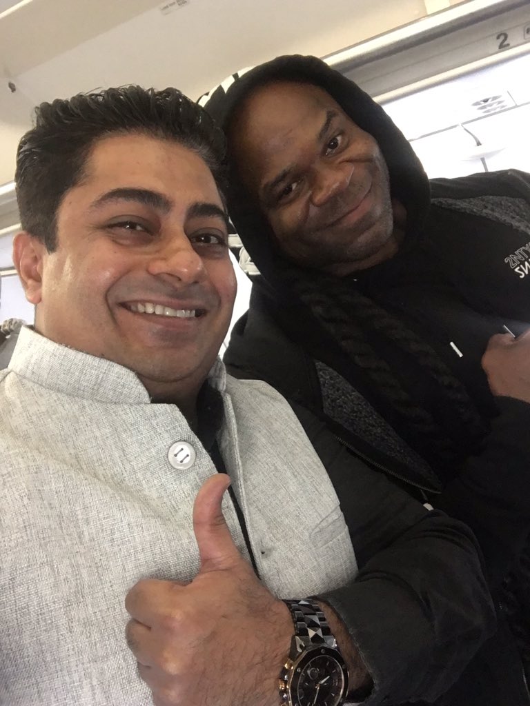 BombayHarriers's tweet photo. @KaiGreene @facebook Met my legend 🙏🏻 https://t.co/Rbea6tHaXo
