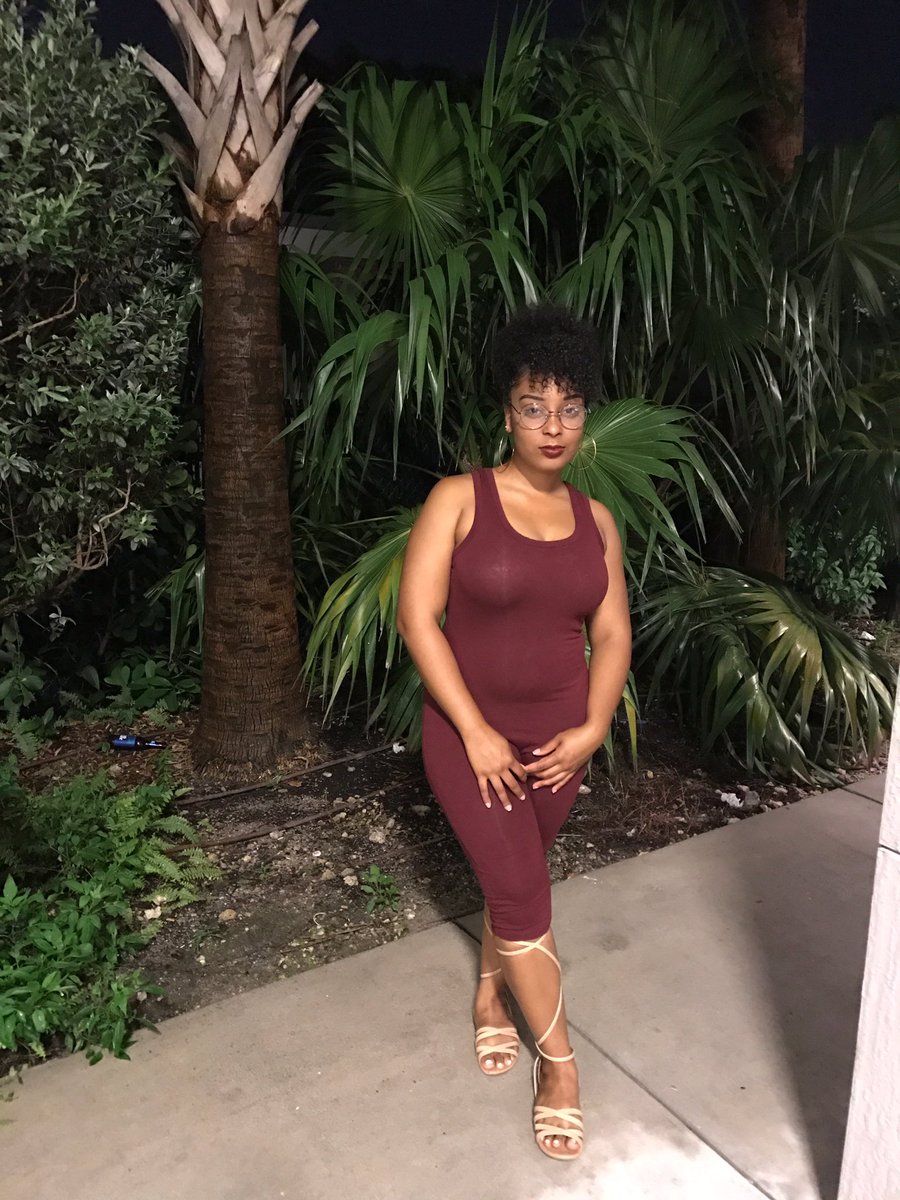 sculpted_'s tweet photo. Don't normally post pics of myself but these are cute lol https://t.co/xWXMiGOJJ8