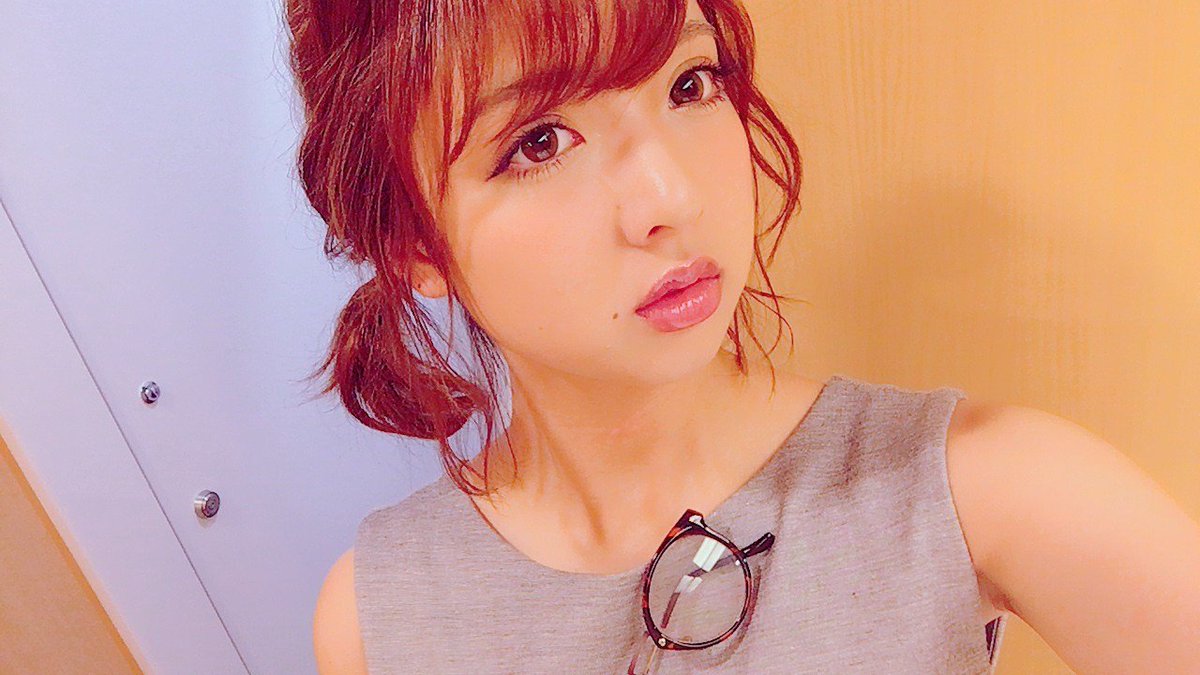 H_Y_T_O_999's tweet photo. まあや今も沢山の人に力を与えているよ！
僕もその中の内の一人です。

あの子はね､､､
めっちゃいい子､､､
おバカにみえてほんとにおバカだけど､､､
意外と大人だし､､､
ファンの事おちょくってくるし､､､
まあやだから憎めないw https://t.co/AeLwvtEwhH