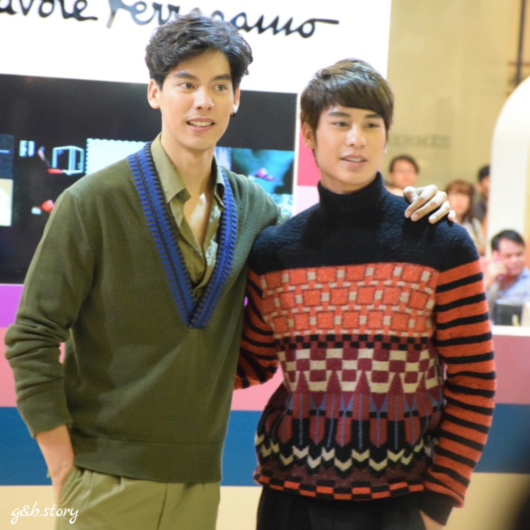 MSDJWCPl's tweet photo. @ic_kook @AugustZu คุณหลวงบอกว่าอย่าบอกคุณหญิงนะคะ https://t.co/FzuK73tpJR