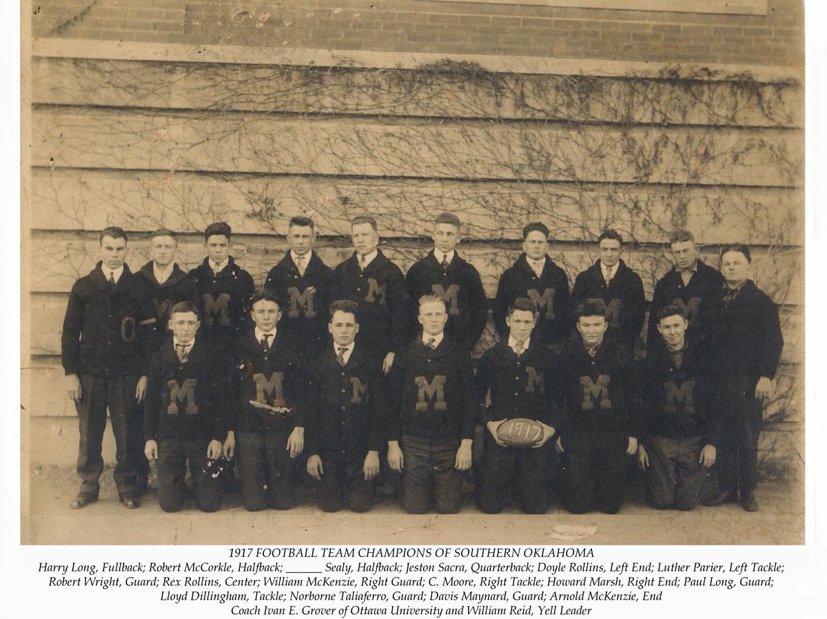 BrandonJacks73's tweet photo. #WayBackWednesday #WayBackWinsDay
Madill football team from 100 years ago. didn't worry about running ladders, they just climbed em #champs https://t.co/u5UdcSEQZU