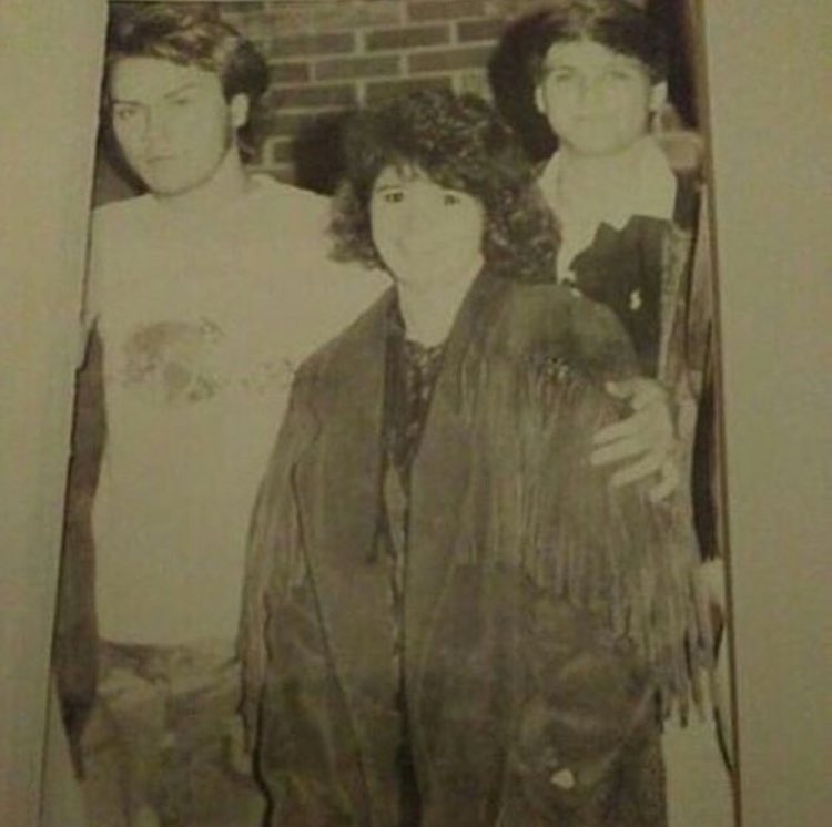 rivahphnx's tweet photo. rare photo of river phoenix and a fan accompanied by a hand written letter in huntsville, alabama, 1991. https://t.co/Xgi5WZ62gK