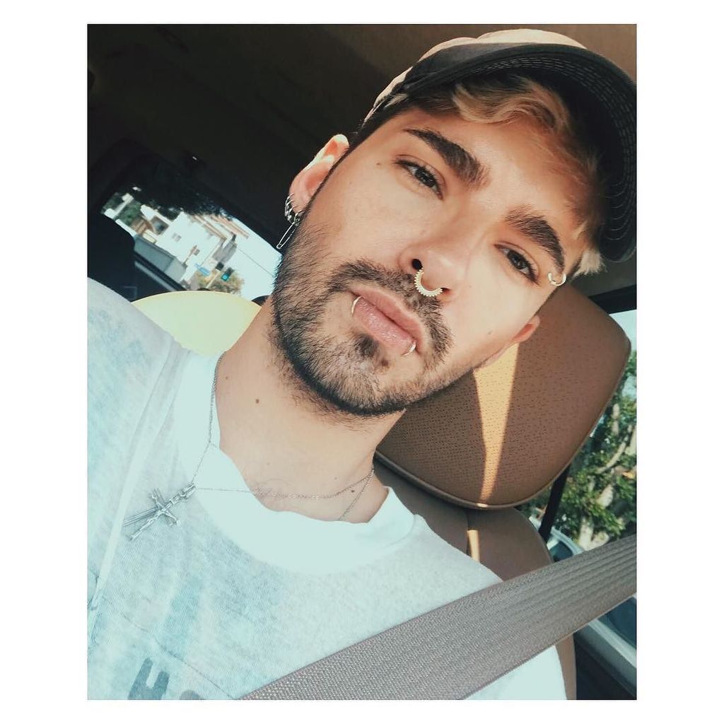 DFJt_bqXoAAEwj7.jpg (1024×1024)