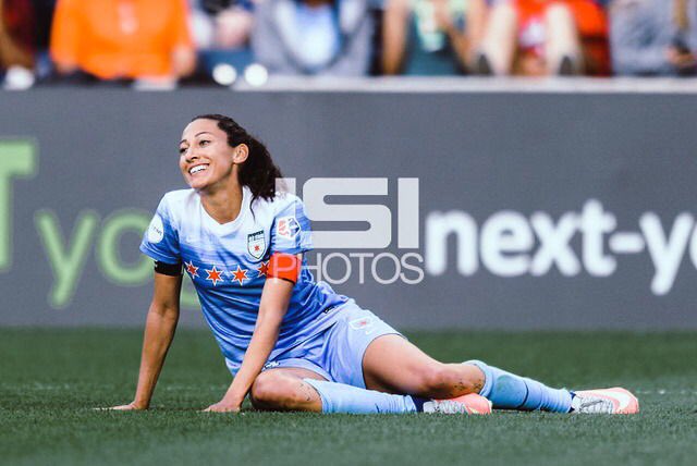 uswntbelieve's tweet image. you're doing great sweetie