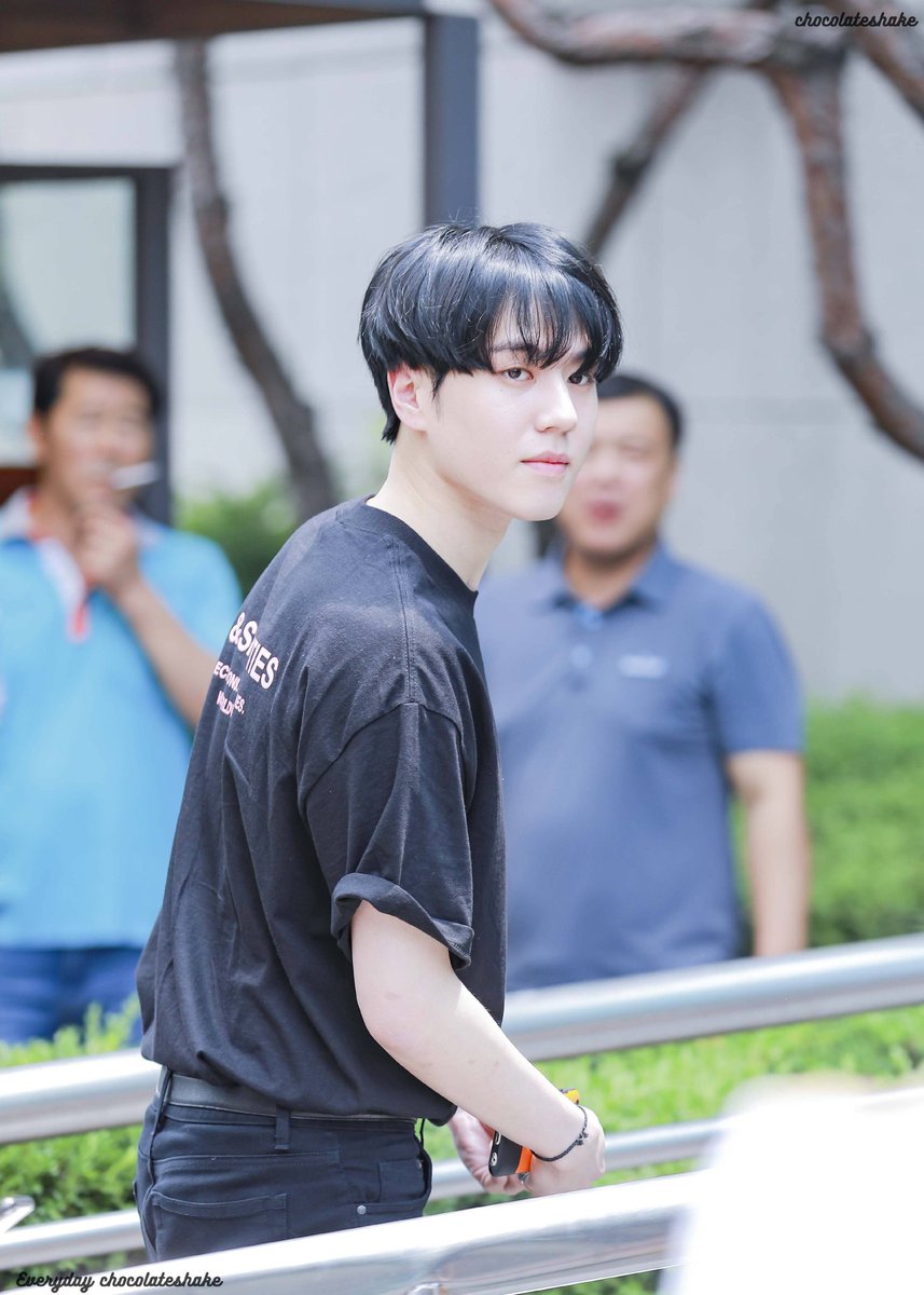 vrone_hh16's tweet photo. I vote #Yugyeom of #got7 @GOT7Official for #100mosthandsomefaces2017 #tccandler @tccandler https://t.co/QqH2SXSBfw