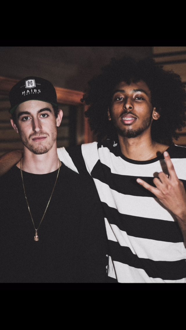 bsmntmack's tweet photo. Interview with @ApacOnEm coming soon 🙏🙌
.
.
.
.
.
.
.
#interview #underground #hiphop #music #canadianblogger #blog https://t.co/OOp7pVwdMD