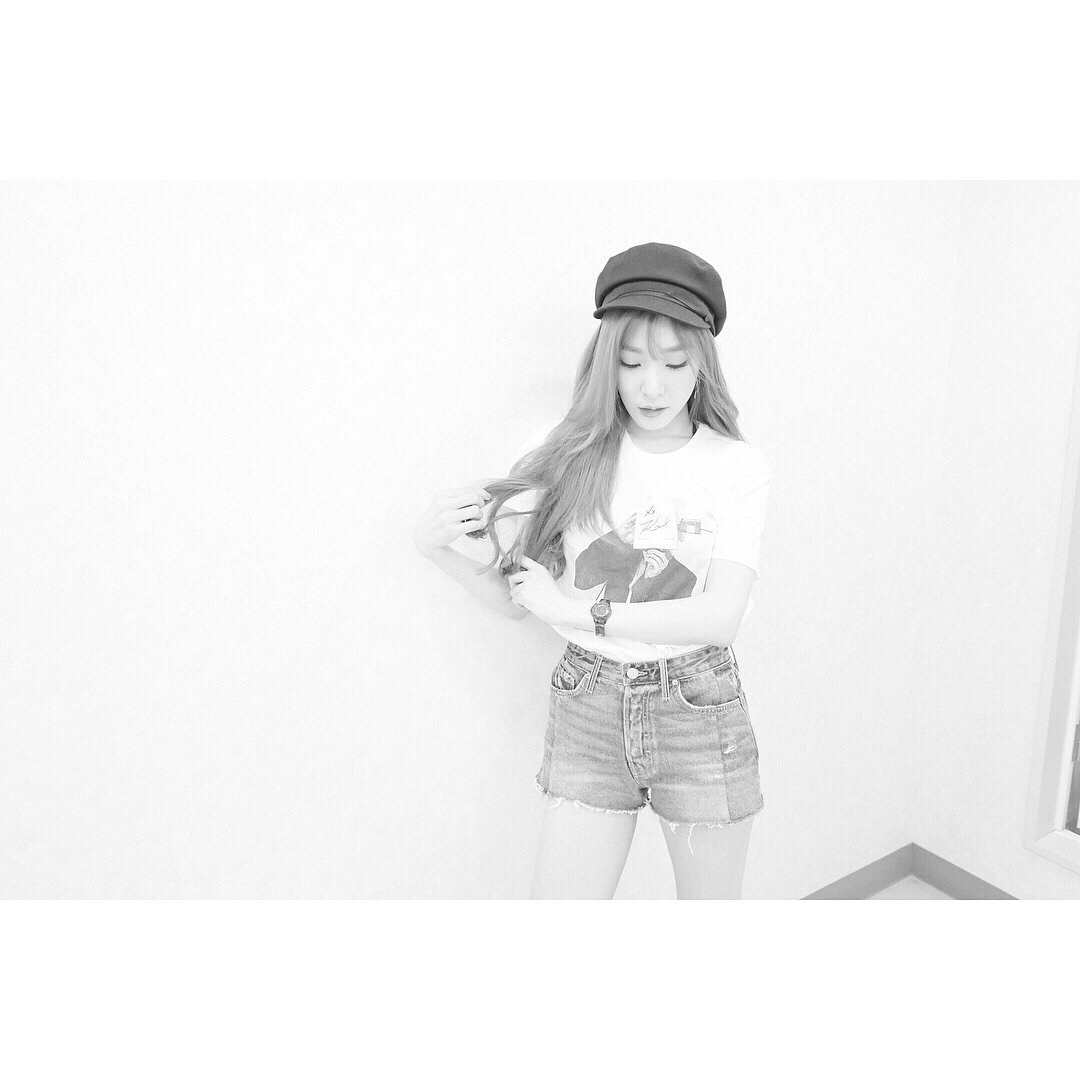 [OTHER][17-09-2014]Tiffany gia nhập mạng xã hội Instagram + Selca mới của cô - Page 15 DFJwzmrVoAIKTh6
