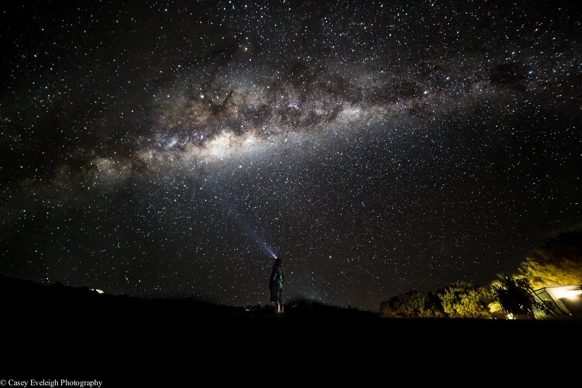 kcscamera's tweet photo. Clear skies make for some awesome star gazing @KeswickIsland @VisitMackay @Queensland  @Australia @CanonAustralia #meetmackayregion https://t.co/62SraJLwKb