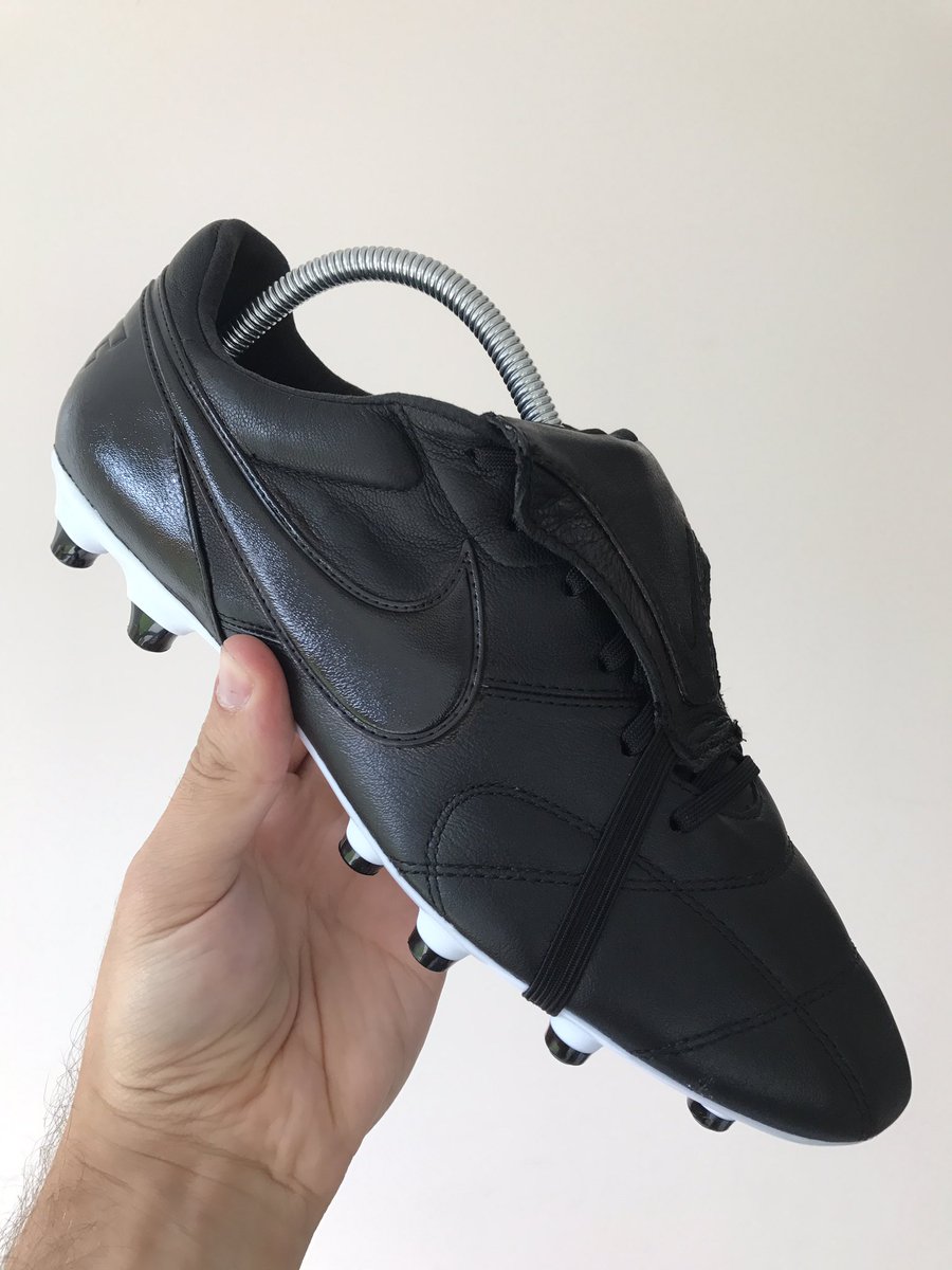 nike premier 2.0 blackout