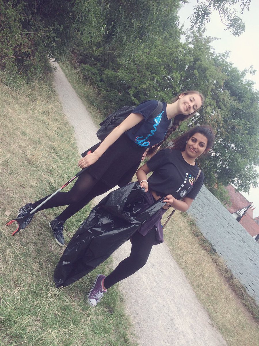 Ncskatieteam3's tweet photo. Started our job as litter collectors yesterday...there's no training you just pick it up as you go along! (And raise £200!) @NCS #NCSnotts https://t.co/Vdg0Oeccza