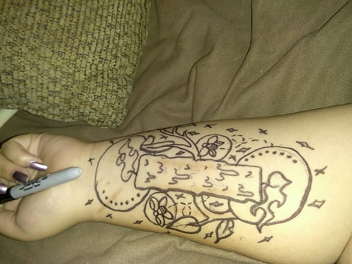 ellenmartinez69's tweet photo. #Sharpietattoos @Thatboyvince_ @RomeoLacoste https://t.co/carVhWjQze