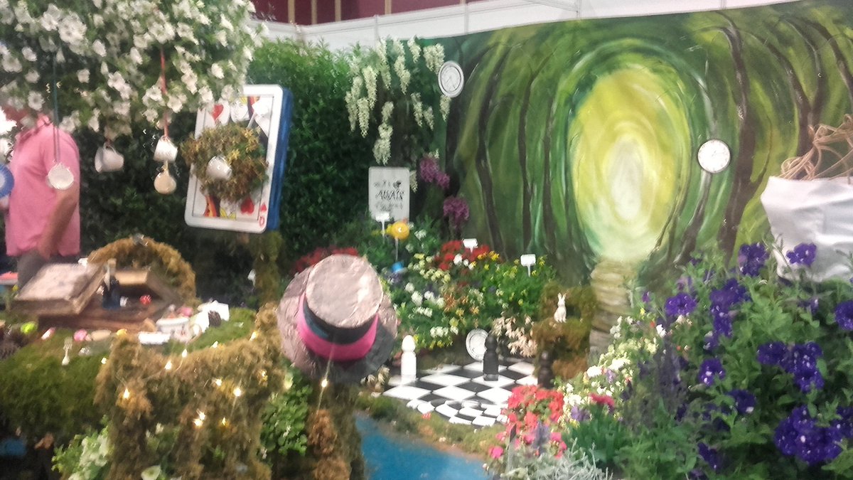 RetailExIreland's tweet photo. Enjoying the mad hatters tea party @GLASIRELAND with #OConners #Nurseries !! One of our @GroMorIreland growers #GLAS2017 https://t.co/qPu1C7D6Se