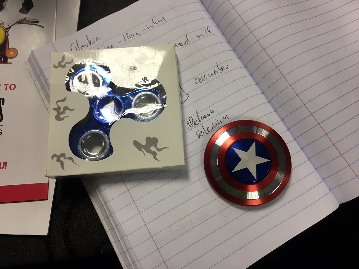 ioagentsmith's tweet image. @rorypreddy Love my Fidget spinners that I won at #icj17 @JavaAfrica