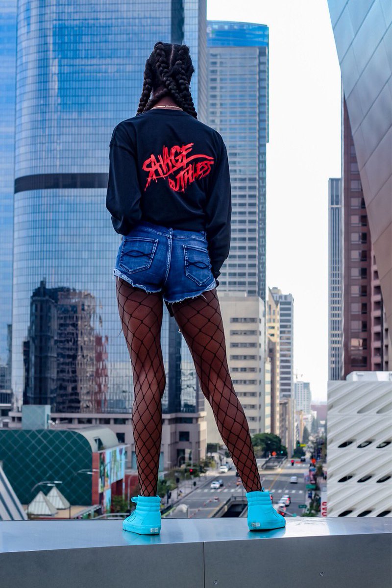 plugthebrand's tweet photo. Dope Shot 🤘🏽🔥 We Coming 🛩 https://t.co/trd4KHvyqN