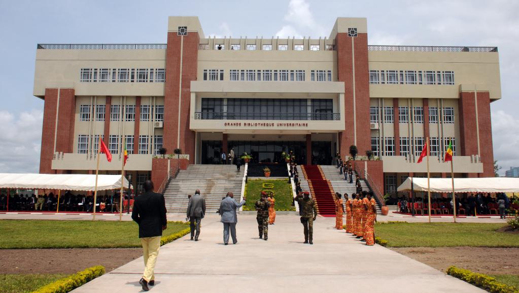 RFIAfrique's tweet photo. Congo-B: la grève des étudiants se poursuit alors que les leaders se disent menacés https://t.co/9Qn59ydb4g https://t.co/igstgkFHj0