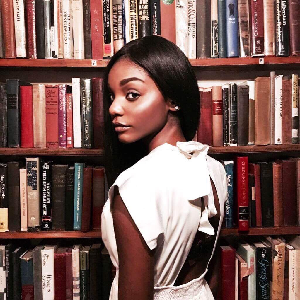 free4humanity_'s tweet photo. Sweeters and honey 💋
Robe Bettina en soldes !
#sale #Soldes2017 #summer #white #dress #pretty #madeinfrance #fabricationfrancaise #vegan https://t.co/D2nN5vDLYV