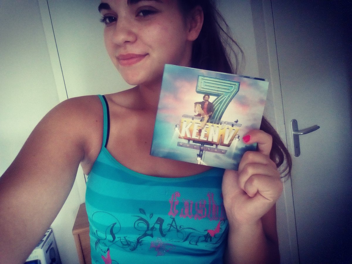 anaisgchr's tweet photo. Qui ne tente rien à rien❤ un album en or😍 je suis fan @KeenvOfficiel @toynawaach @TimoysOff @Fab_V_ et #LoreleiB ❤ bravoo🎉💎 #keenV7 https://t.co/hqwWev0LnB