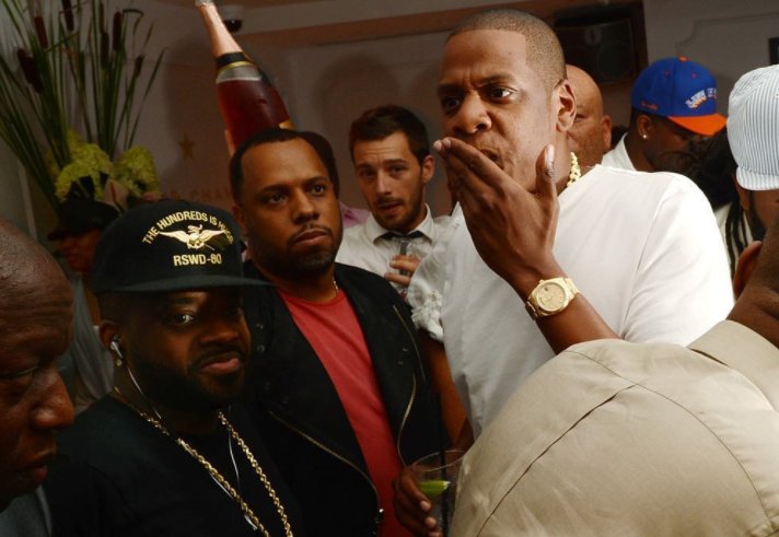 nollywoodrolls's tweet image. When someone tells you their secrets but you already knew them so you act surprised otherwise you risk exposing your sources.