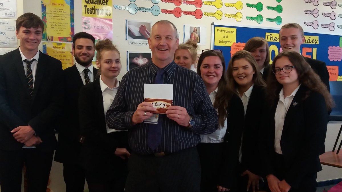 srgREdept's tweet photo. Bye Mr Mol. #legend @srgchs https://t.co/K96kOGDue3