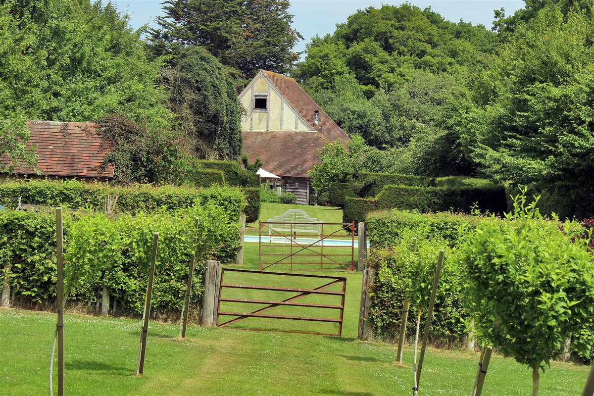Coming soon - #benenden #barn #swimmingpool #equestrian #knightfrank #simonbiddulph #darlingbudsofmay @CranbrookSch @DPS_Cranbrook #Kent
