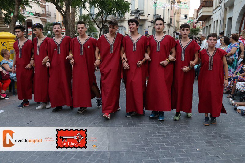 FilaKutekus's tweet photo. Esto solo acaba de empezar #19J ➕🌙 https://t.co/7zYTyFh2ry