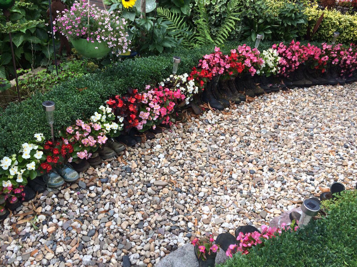 rellebel tweet media