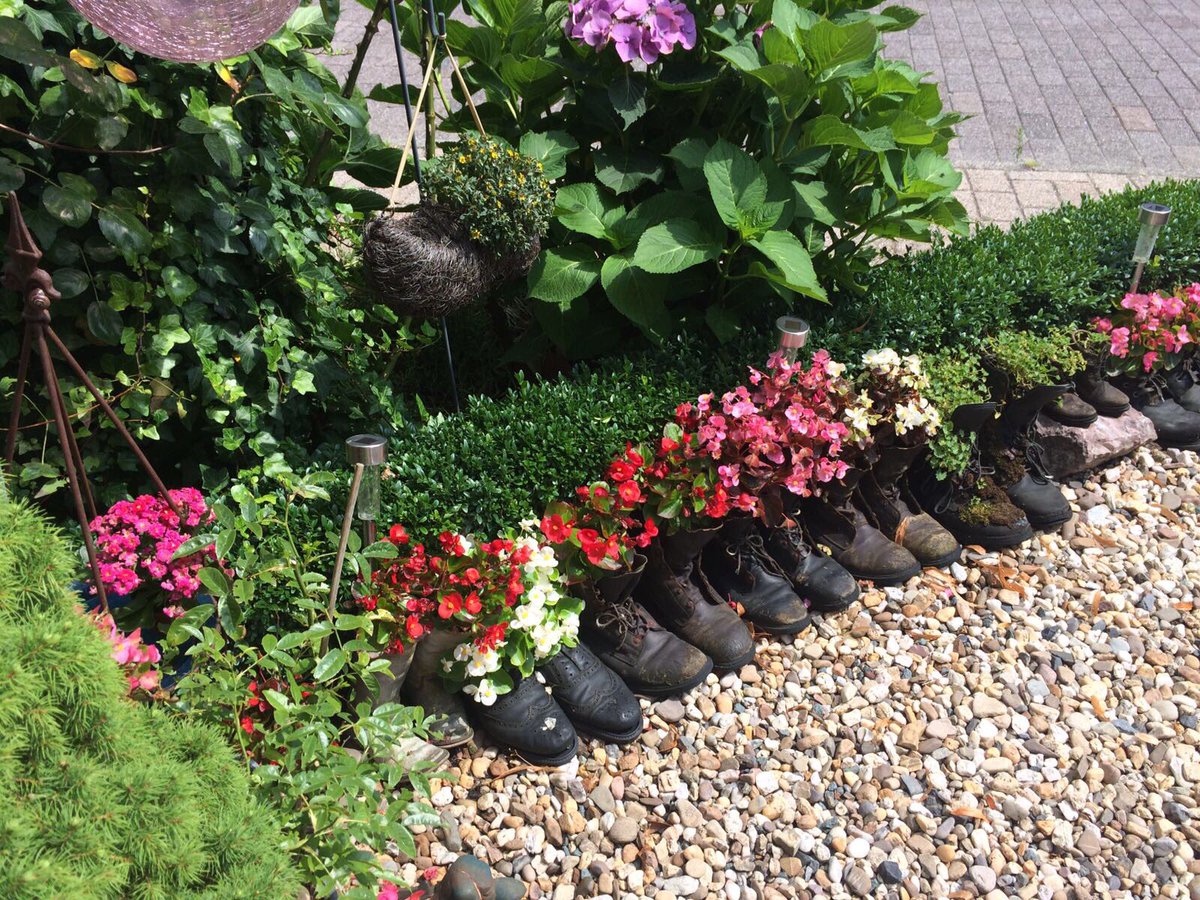 rellebel tweet media