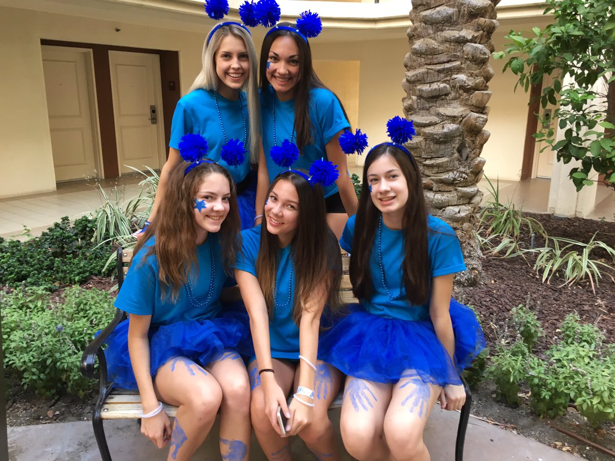 VphsDance's tweet photo. advanced dance juniors💙💙 https://t.co/xBG9Sfc522