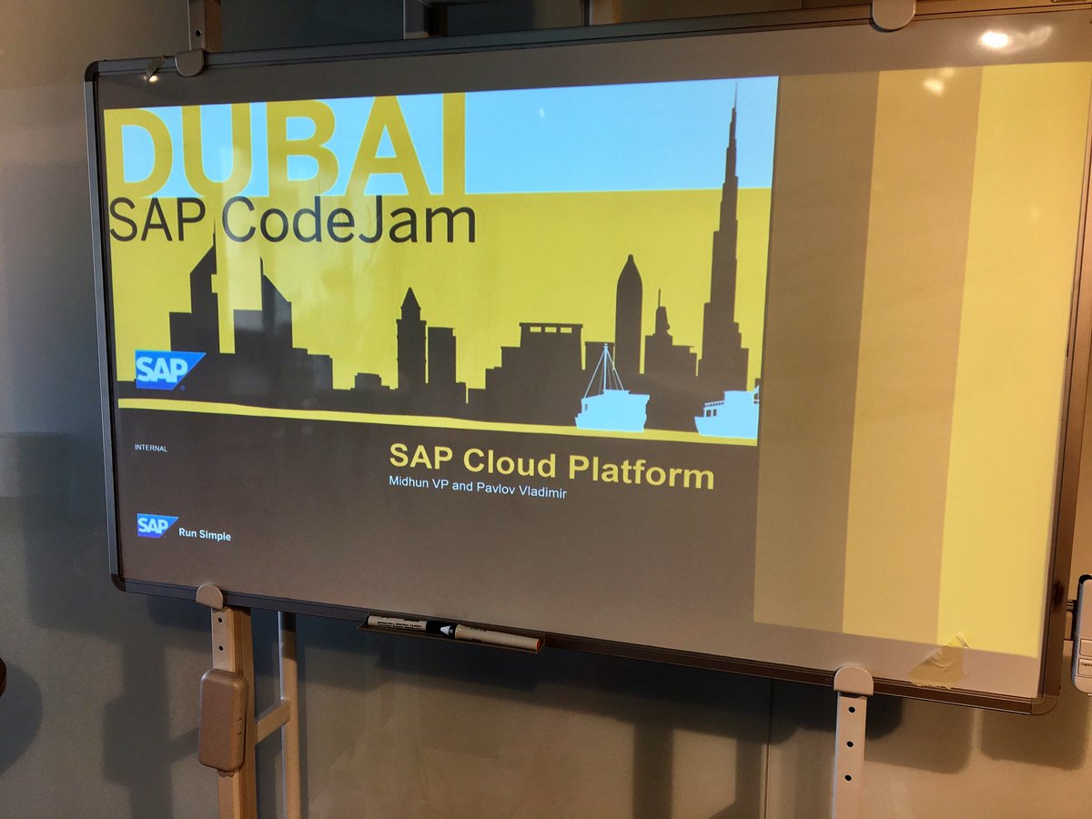 MidhunsNotes's tweet photo. People are starting to file in, getting ready to go. #sapcs #sapmentors https://t.co/EBhvqpMYZA