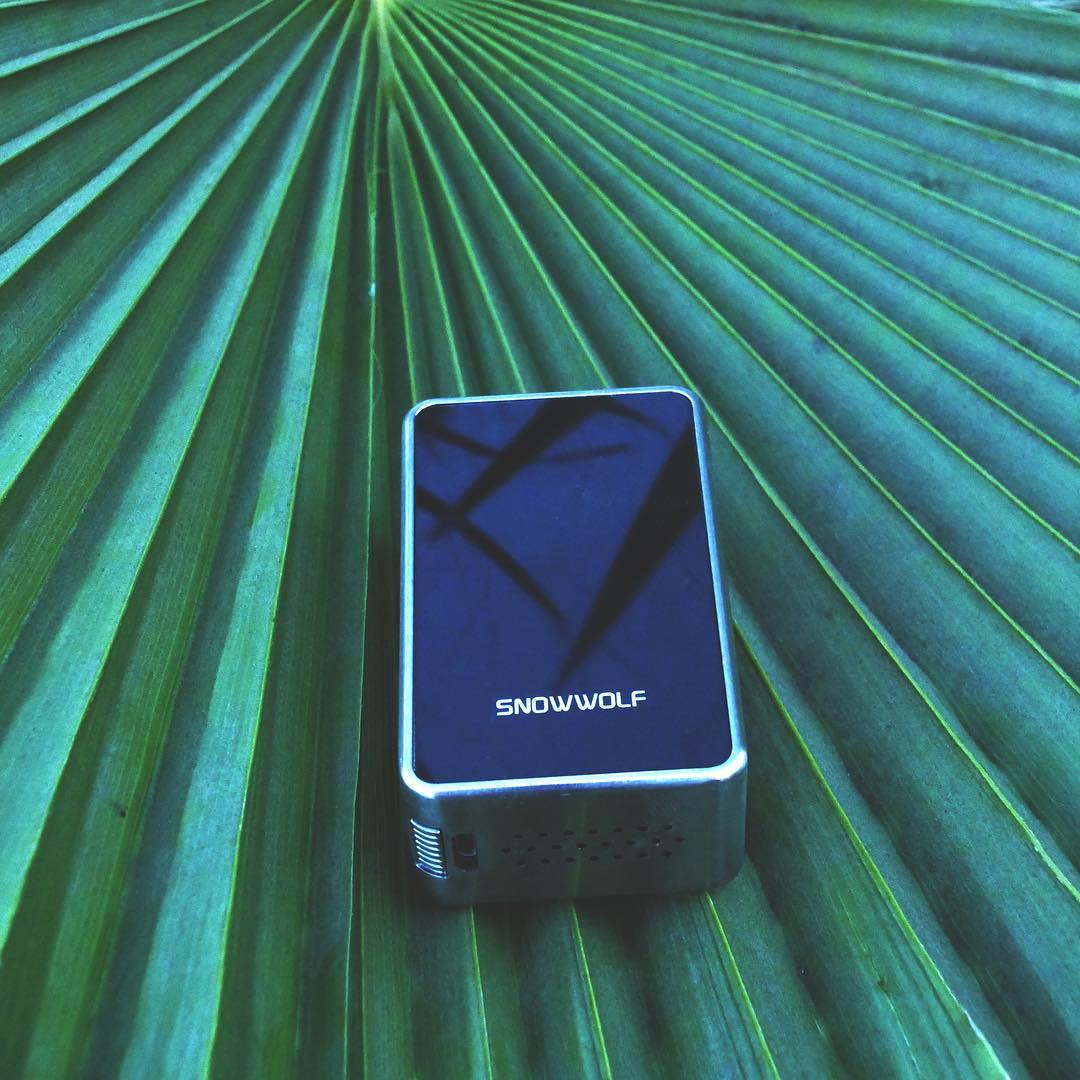 Snowwolfvape's tweet photo. Snowwolf mini plus - small powerhouse ⚡
#vapemod #vape #vapor #vaping #snowwolf #ecig #vapeporn #eliquid #vapegirl #snowwolfmini #coilporn https://t.co/b8vgsxXzG1