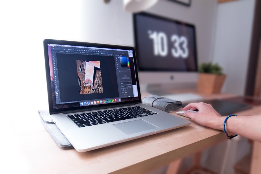 Prime1Hq's tweet photo. The Non-Designer's Guide to Creating Better #BlogGraphics https://t.co/lmG848HHkK Via @digitaliworld https://t.co/KM2biU8FEn